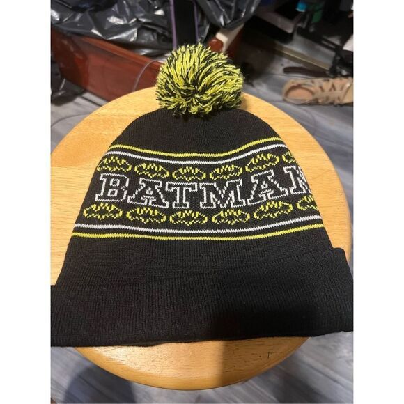 Batman DC Comics Beanie - Picture 2 of 4